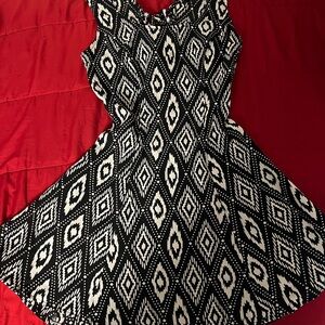 Black and White Patterned Women's Dress